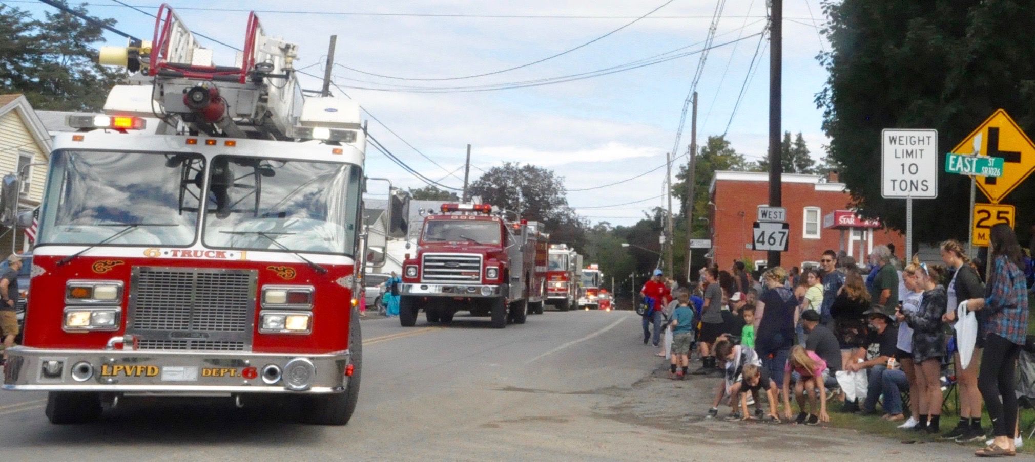 LeRaysville celebrates Labor Day with firemen's parade and festivities (w/photos)